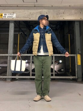 ダウンベストを使った デニムジャケット の人気ファッションコーディネート 髪型 ボウズ Wear