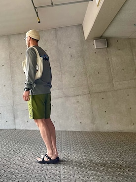 「アイテム（サンダル）」を使った、yonemicci70さん（メンズ・173cm・40代）の春コーディネート