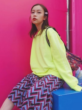 「neon yellow」｜MARY•JOEYTSEさん（レディース・164cm）の冬コーディネート
