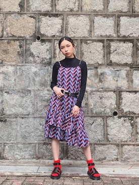 「MONKI（モンキ）のアイテム（レッグウェア）」を使った、MARY•JOEYTSEさん（レディース・164cm）の春コーディネート