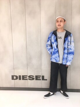 「ナイロンパーカー」｜「アイテム（スリッポン）」を使った、NＴさん（メンズ・177cm）の春コーディネート