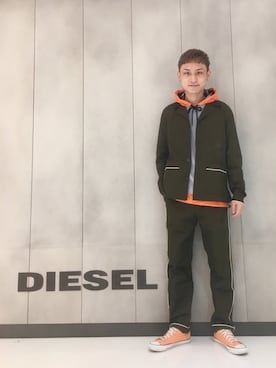 「ディーゼル」｜「アイテム（スリッポン）」を使った、NＴさん（メンズ・177cm）の春コーディネート