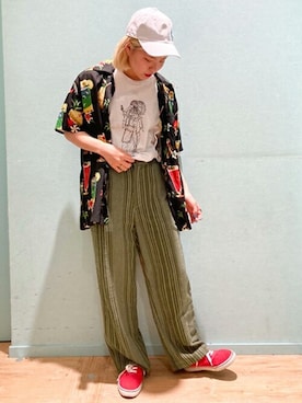 赤スニーカー のレディース人気ファッションコーディネート Wear