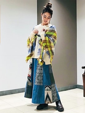 「チチカカ」｜「アイテム（デニムスカート）」を使った、チチカカさん（レディース・161cm）の秋コーディネート