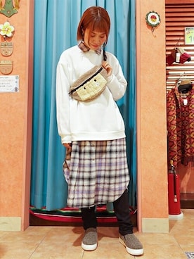 「Lee（リー）のアイテム（ボディバッグ/ウエストポーチ）」を使った、チチカカさん（レディース・158cm）の冬コーディネート