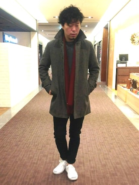 「The DUFFER of ST.GEORGE（ザダファーオブセントジョージ）のアイテム（ステンカラーコート）」を使った、YOSHIさん（メンズ・173cm）の冬コーディネート