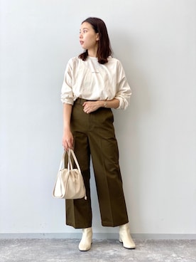 「LAKOLE（ラコレ）のアイテム（チノパンツ）」を使った、yuuさん（レディース・165cm）の秋コーディネート
