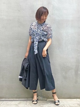 「BLUE LABEL CRESTBRIDGE（ブルーレーベルクレストブリッジ）のアイテム（テーラードジャケット）」を使った、ブルーレーベル・クレストブリッジ公式さん（レディース・170cm）の春コーディネート