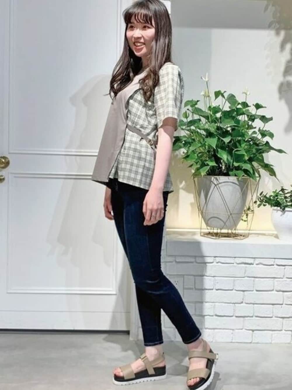BLUE LABEL CRESTBRIDGE（ブルーレーベルクレストブリッジ）の「ハイ