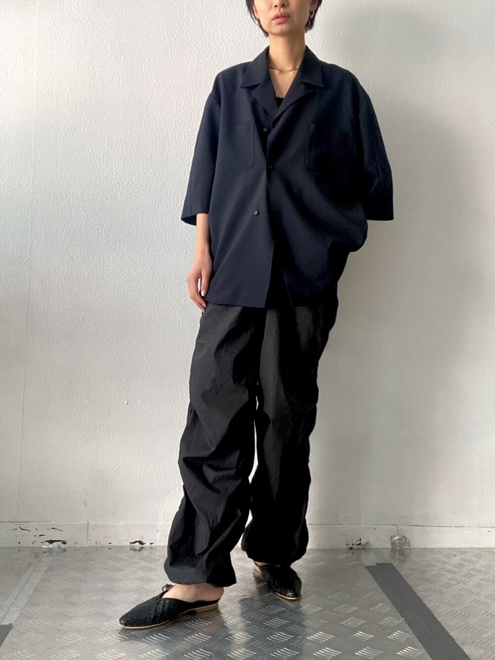 「SUPP. no one else のアイテム（オールインワン・サロペット、ブラック系）」を使った、kafukamomoさん（レディース・167cm）の春コーディネートの1枚目の写真