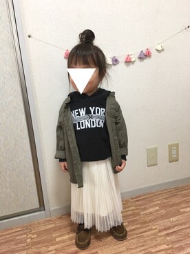 「H&M（エイチ・アンド・エム）のアイテム（ミリタリージャケット）」を使った、miiさん（キッズ・90cm）の冬コーディネート