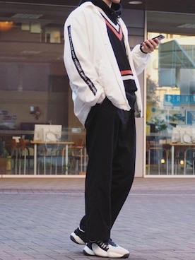 「Yohji Yamamoto（ヨウジヤマモト）のアイテム（パーカー）」を使った、きったさん（メンズ・175cm）の春コーディネート