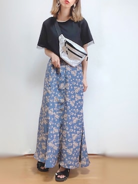 「アイテム（ボディバッグ/ウエストポーチ、シルバー系）」を使った、kuuuuraさん（レディース・158cm）の春コーディネート