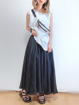 「アイテム（ボディバッグ/ウエストポーチ、シルバー系）」を使った、kuuuuraさん（レディース・158cm）の夏コーディネート