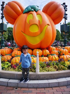 「ZARA KIDSのアイテム（シャツ/ブラウス、ブルー系）」を使った、どんどん(*☻-☻*)さん（キッズ）の秋コーディネート