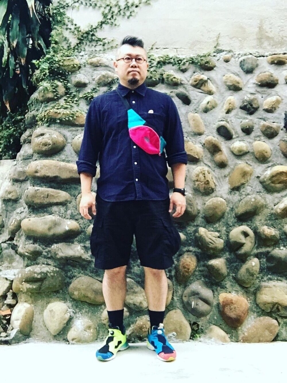 「AODUDU、autumn look、Dickies、reebok pump」｜「Hand madeのアイテム（ファッション雑貨、ピンク系）」を使った、Bさん（メンズ・172cm）の冬コーディネートの1枚目の写真