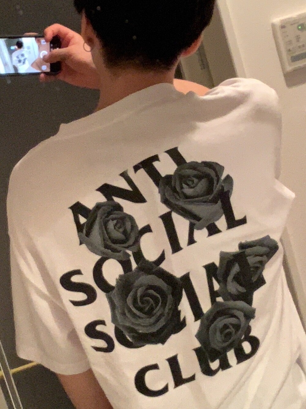 【希少】ANTI SOCIAL SOCIAL CLUB Tシャツ 薔薇