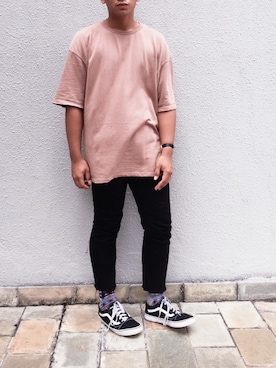 「cotton on」｜「アイテム（スニーカー）」を使った、ABANG GEBUさん（メンズ・185cm）の夏コーディネート