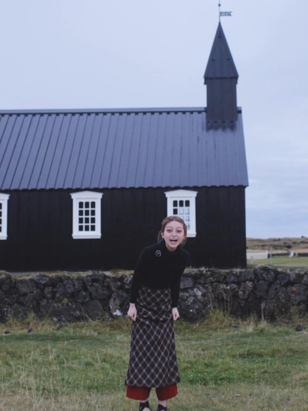 「iceland、VINTAGE」｜「UMA WANGのUma Wang - クラシック バレエシューズ - women - カーフレザー - 39（バレエシューズ、ブラック系）」を使った、Charlotte.charlotteさん（レディース・160cm）の夏コーディネートの1枚目の写真