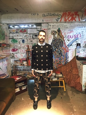 「pants」｜「アイテム（その他）」を使った、Victor Pupoさん（メンズ・176cm）の冬コーディネート