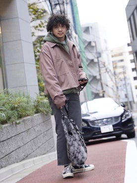 「CASPER JOHN（キャスパージョン）のアイテム（バッグ）」を使った、くりっとさん（メンズ・164cm）の秋コーディネート