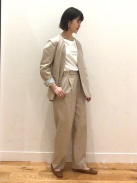 「URBAN RESEARCH DOORS（アーバンリサーチドアーズ）のコットンリネンノーカラージャケット（ノーカラージャケット、ベージュ系）」を使った、emmdさん（レディース・162cm）の春コーディネート