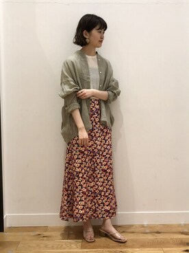 「URBAN RESEARCH DOORS（アーバンリサーチドアーズ）のラミースタンドカラーワイドシャツ（シャツ/ブラウス、ベージュ系）」を使った、emmdさん（レディース・162cm）の春コーディネート