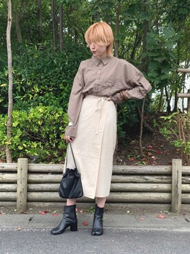 「LOWRYS FARM（ローリーズファーム）のウッドバングル　880326（バングル/リストバンド）」を使った、YUKINOさん（レディース・170cm）の夏コーディネート