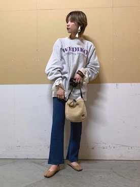 「LOWRYS FARM（ローリーズファーム）のウッドバングル　880326（バングル/リストバンド）」を使った、YUKINOさん（レディース・170cm）の秋コーディネート