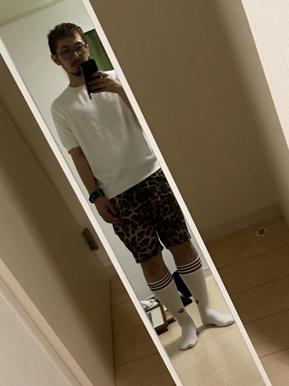 「UNDERCOVERのアイテム（その他小物、ブラック系）」を使った、石川昌太さん（メンズ・175cm）の夏コーディネートの1枚目の写真