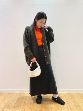 「RECOMMEND  ITEM STYLING」｜「アイテム（サンダル）」を使った、Kumamoto　Hitomiさん（レディース・157cm）の秋コーディネート