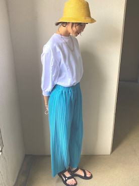 「DHOLIC（ディーホリック）のアイテム（パンツ、ブルー系）」を使った、maiさん（レディース・168cm）の春コーディネート