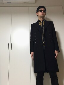 SAINT LAURENT PARISのチェスターコートを使った人気ファッション