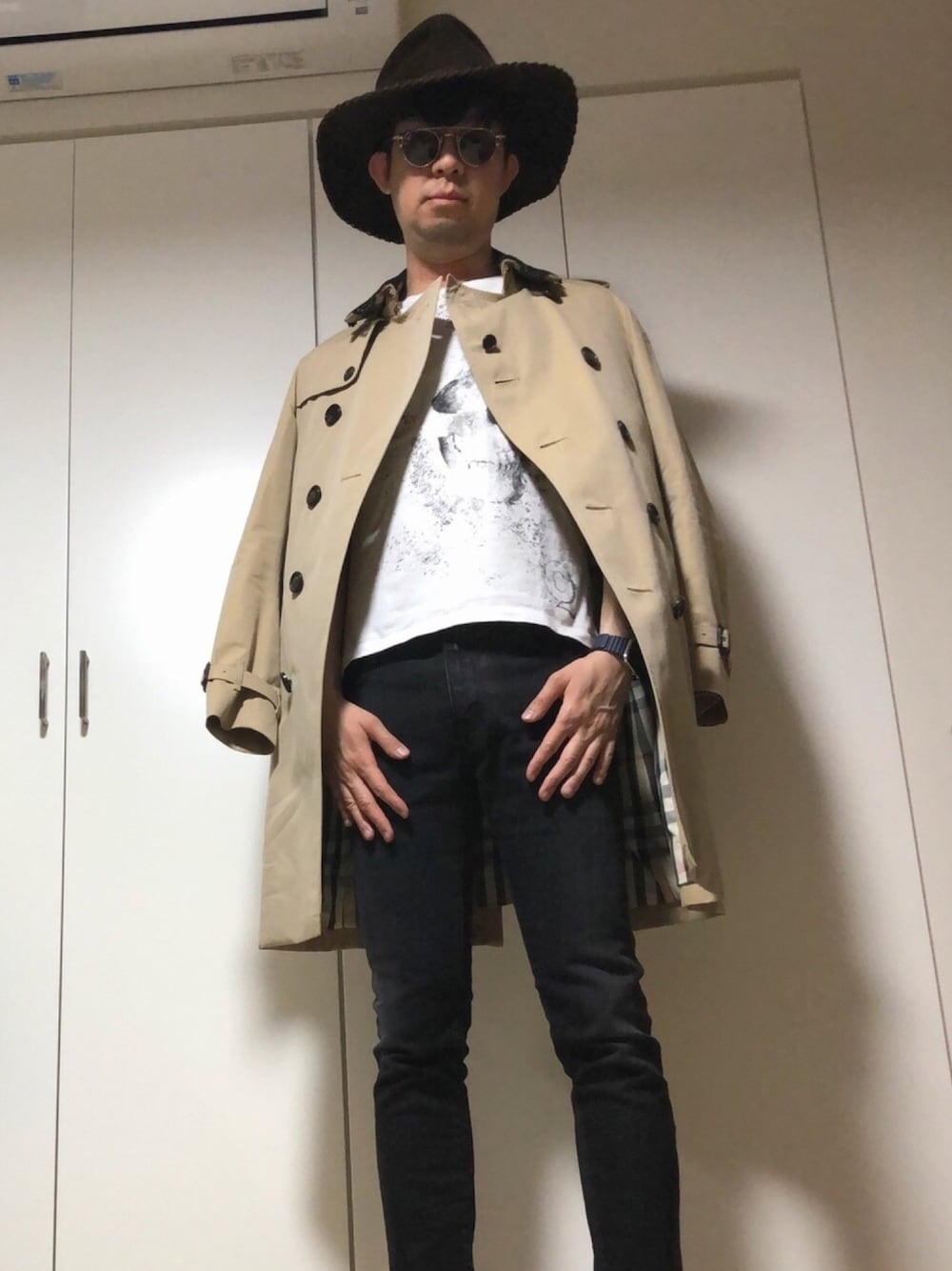 「平成最後のWEARISTAセンバツ、春、春コーデ、大人カジュアル、シンプルコーデ、トレンチコート、黒スキニー、Alexander McQueen、おしゃれさんと繋がりたい、フォローミー」｜「KIJIMA TAKAYUKIのアイテム（ハット、ブラウン系）」を使った、ささやんさん（メンズ・180cm）の春コーディネートの1枚目の写真