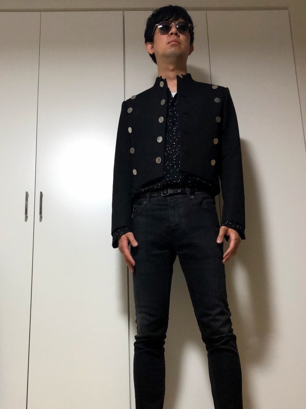 「ootd、モード、ロック、ブラック、ポルカドット、黒スキニー、Saint Laurent、CELINE、おしゃれさんと繋がりたい、お洒落さんとつながりたい」｜「OLIVER PEOPLESの505 （メガネ、ブラック系）」を使った、ささやんさん（メンズ・180cm）の夏コーディネートの1枚目の写真