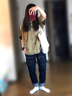 「mercibeaucoup,（メルシーボークー）のＢ：メンシャツ（シャツ/ブラウス、グリーン系）」を使った、さくたろさん（レディース）の秋コーディネート