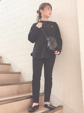 「earth music&ecology（アースミュージックアンドエコロジー）のスキスキスキニー（カラー）＊（その他パンツ）」を使った、せりさん（レディース・154cm）の秋コーディネート