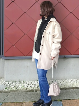 「スキニーデニム」｜「アイテム（カバーオール）」を使った、Megchuさん（レディース・155cm）の冬コーディネート