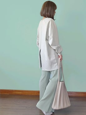 「アイテム（パンプス、グレー系）」を使った、Megchuさん（レディース・155cm）の春コーディネート