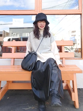 「プリーツバッグ」｜「アイテム（帽子）」を使った、Megchuさん（レディース・155cm）の秋コーディネート