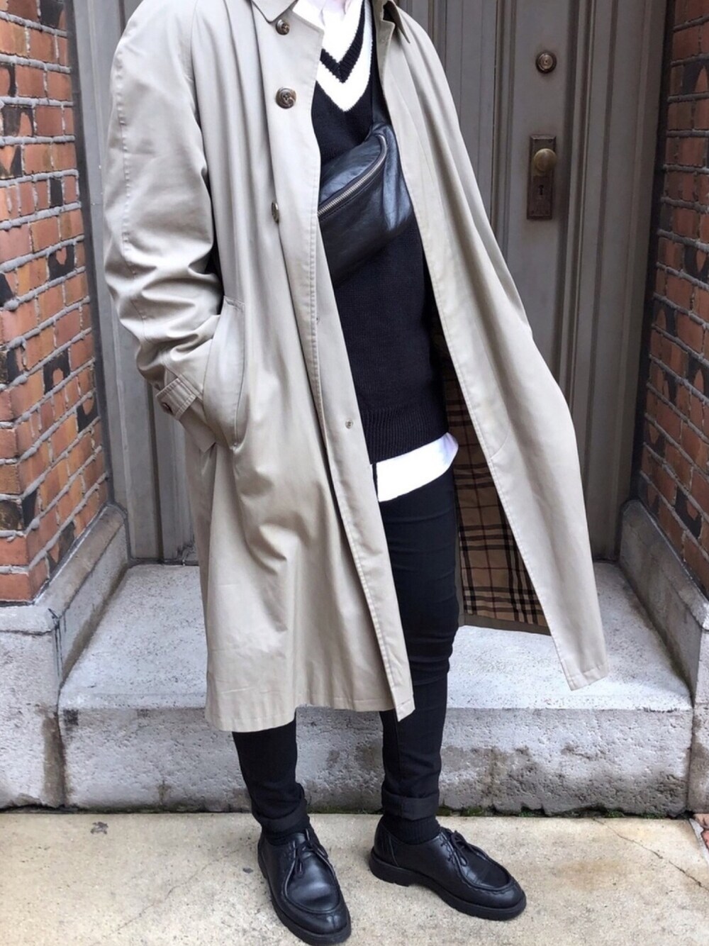 an10. BURBERRY