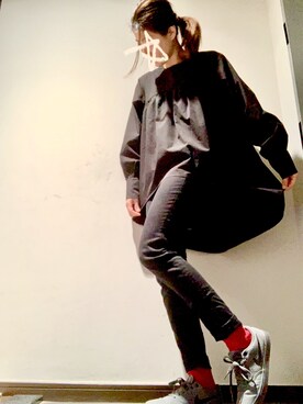 「どこだろのアイテム（Tシャツ/カットソー、ブラック系）」を使った、yukko_さん（レディース・163cm）の春コーディネート