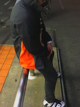 「エクストララージ」｜「アイテム（ナイロンジャケット）」を使った、あぶちゃんさん（メンズ・174cm）の秋コーディネート