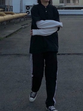 「adidas（アディダス）のアイテム（その他パンツ、ブラック系）」を使った、Pさん（レディース）の春コーディネート