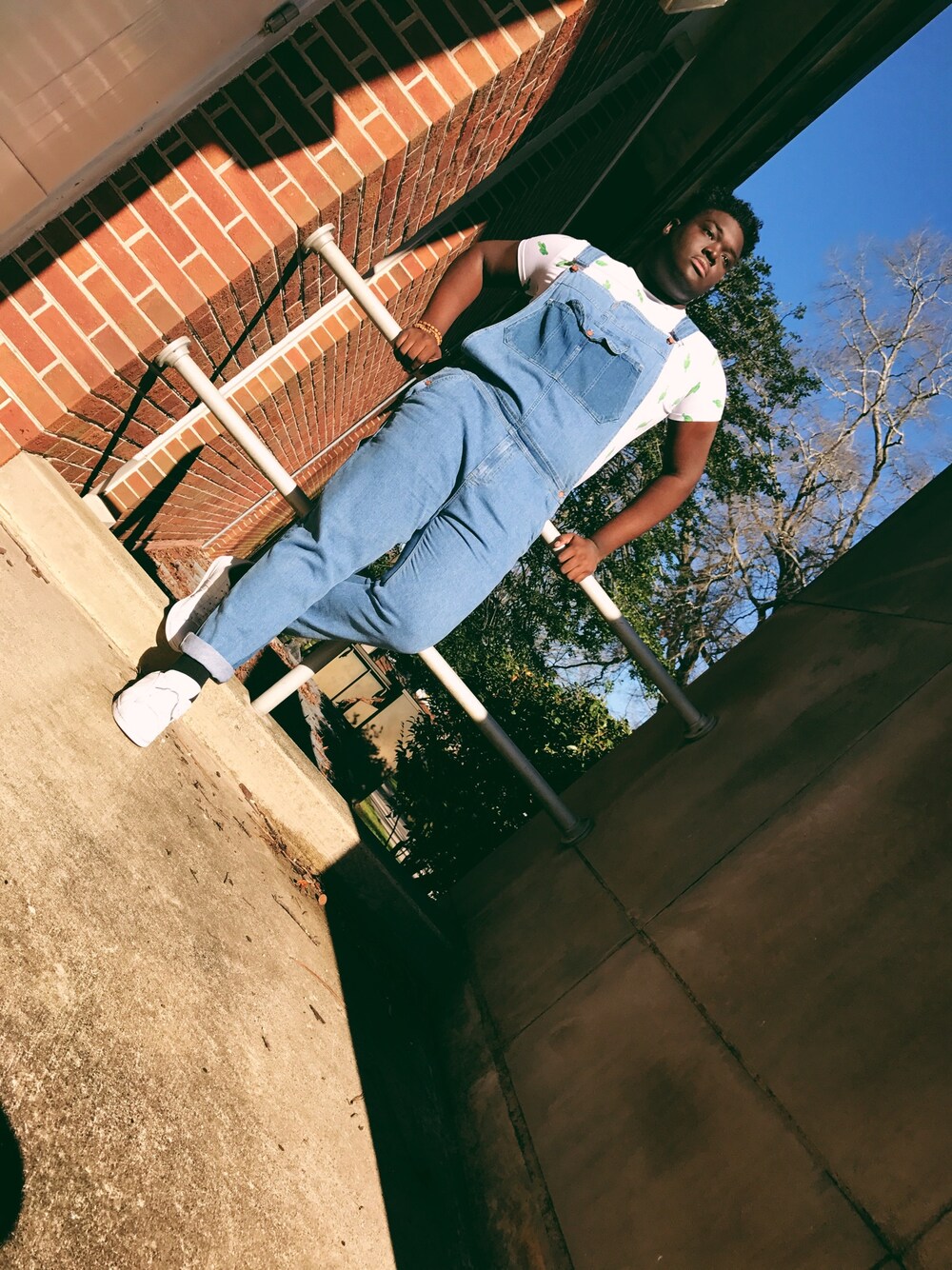 「springstyle、cactus、overall、Overalls、adidas、adidas originals、Outside、college、melanin」｜「asosのアイテム（つなぎ/オールインワン、ブルー系）」を使った、Shun Cookさん（メンズ・196cm）の春コーディネートの1枚目の写真
