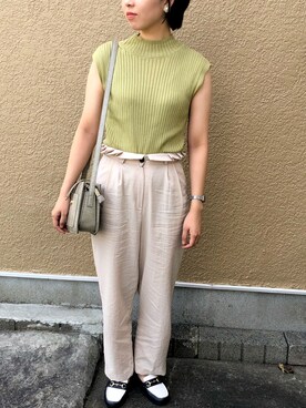 「DHOLIC（ディーホリック）のアイテム（パンツ、ホワイト系）」を使った、ぱんださん（レディース）の秋コーディネート