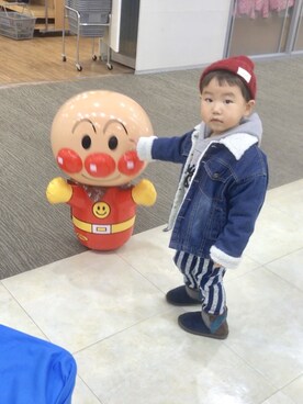 「Moujonjon（ムージョンジョン）のアイテム（その他パンツ）」を使った、aotoさん（キッズ・90cm）の冬コーディネート