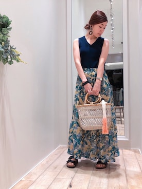 「YECCA VECCA（イェッカヴェッカ）のアイテム（トップス）」を使った、sakiyoさん（レディース・161cm）の春コーディネート