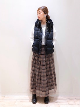 「YECCA VECCA（イェッカヴェッカ）のアイテム（ダウンベスト）」を使った、sakiyoさん（レディース・161cm）の秋コーディネート