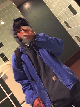 「Carhartt（カーハート）のアイテム（パーカー、グレー系）」を使った、nknmsyさん（メンズ・178cm）の秋コーディネート